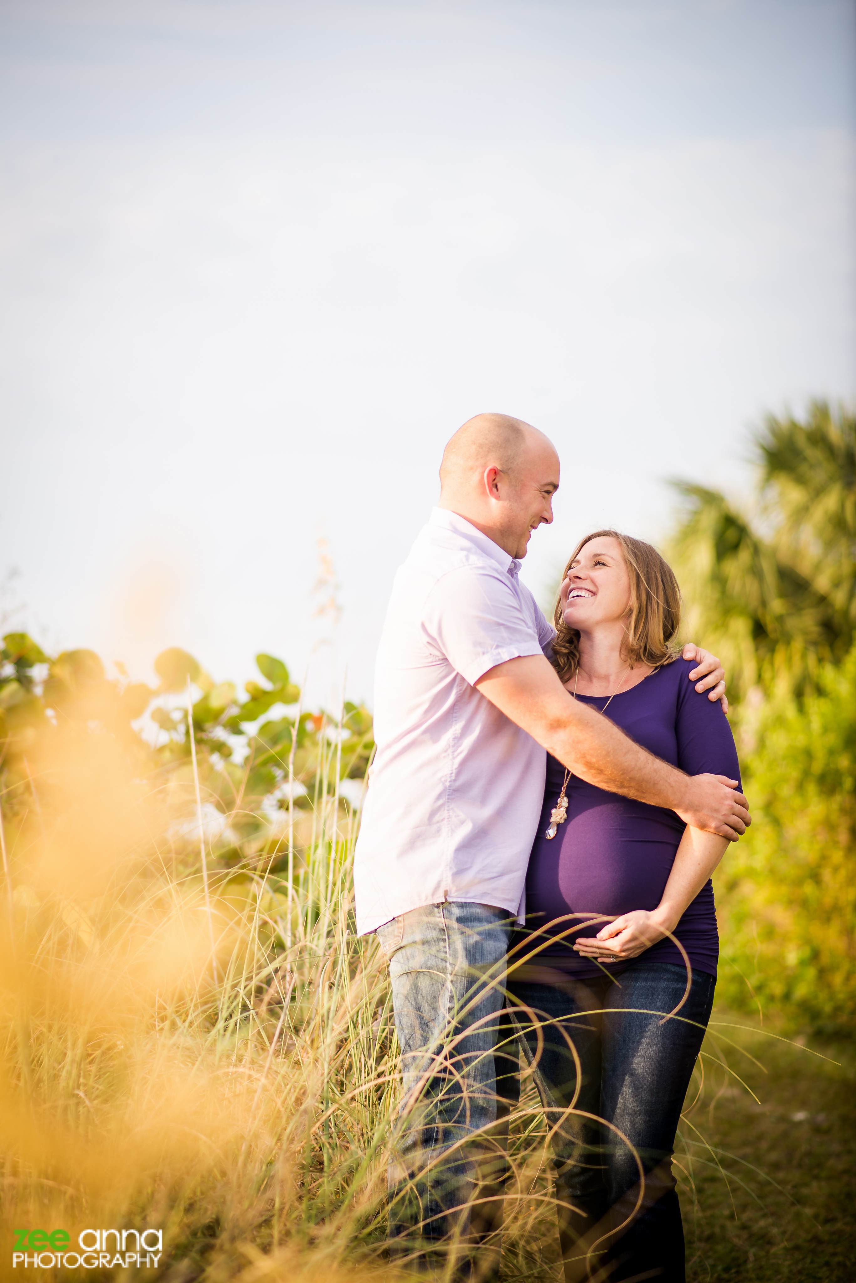 Fort Myers Beach Maternity Shoot - Zee Anna Photography