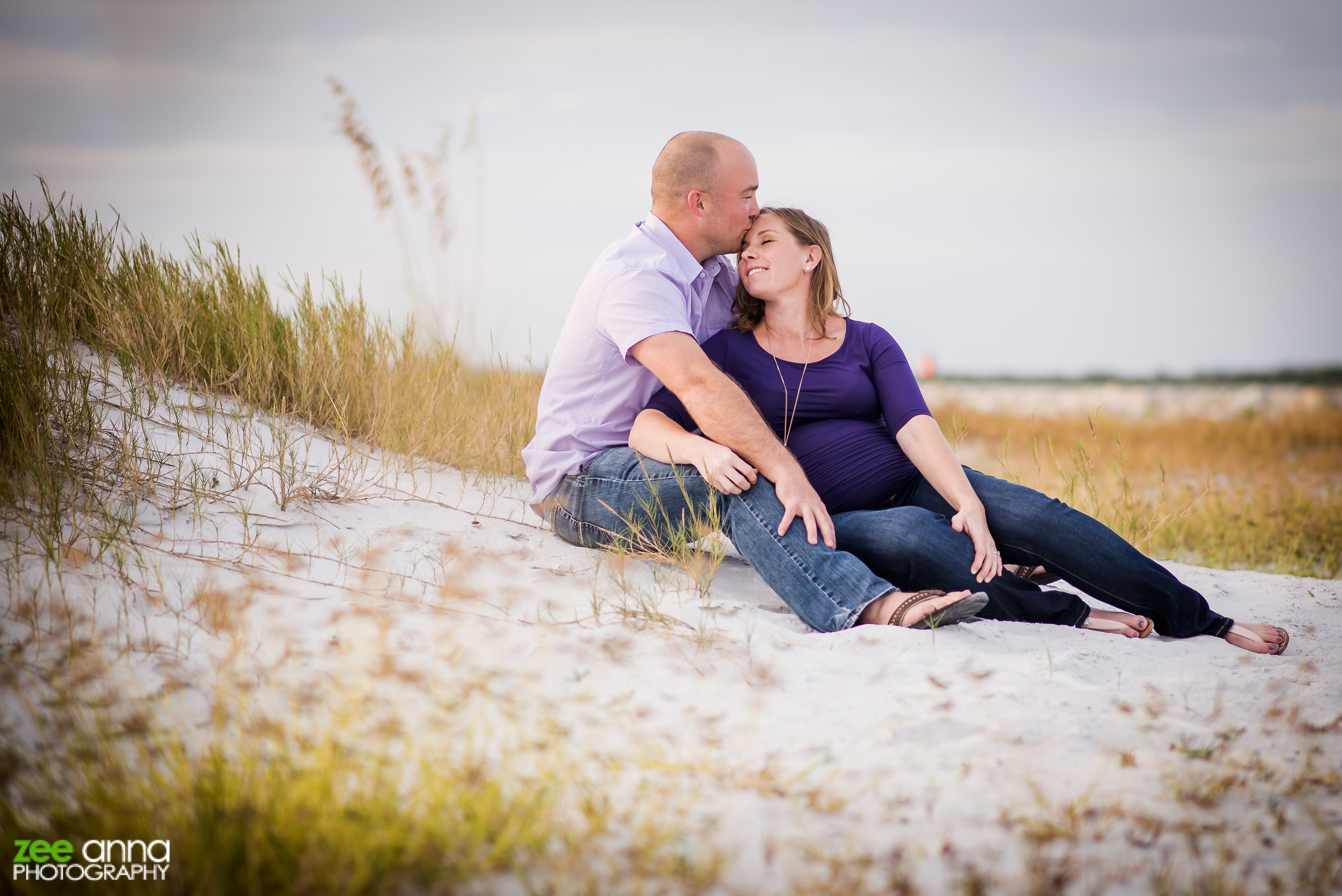 Fort Myers Beach Maternity Shoot - Zee Anna Photography