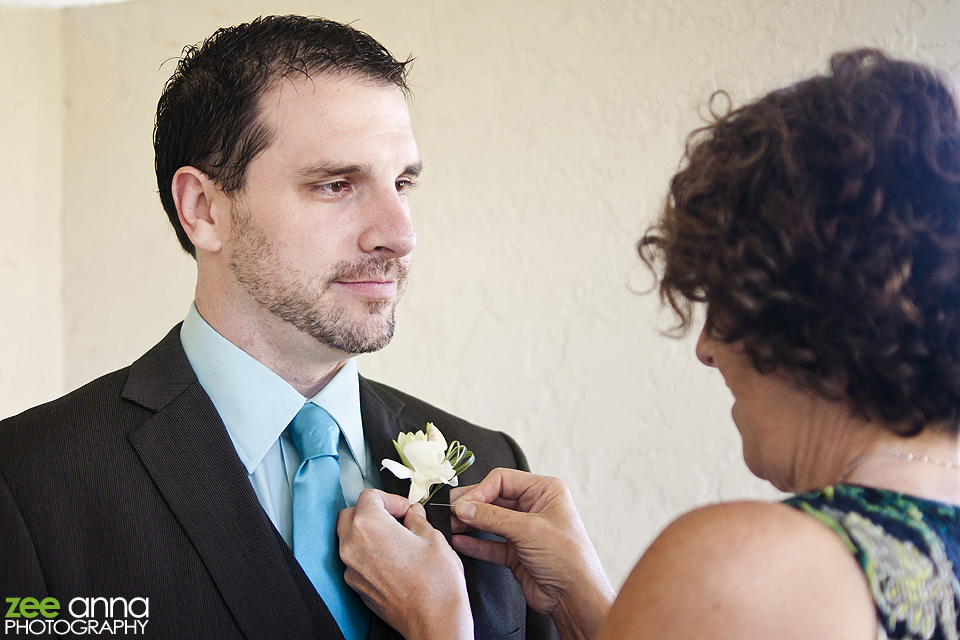 Grys-Tharp-Beach-Wedding-0012
