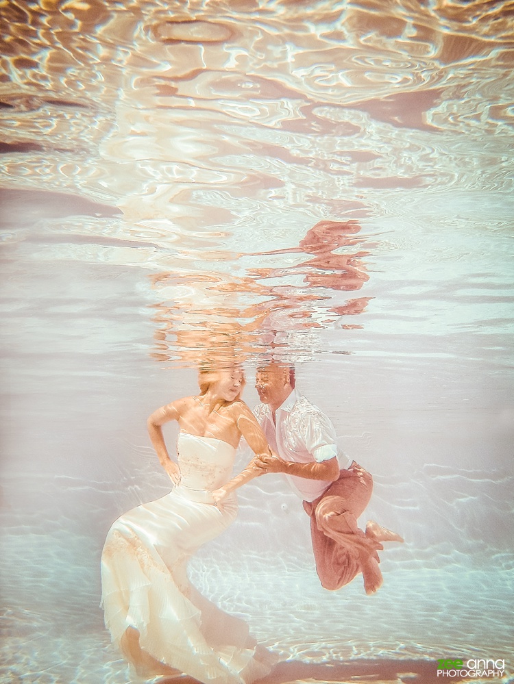 Underwater Anniversary shoot and beach shoot by Zee Anna Photography